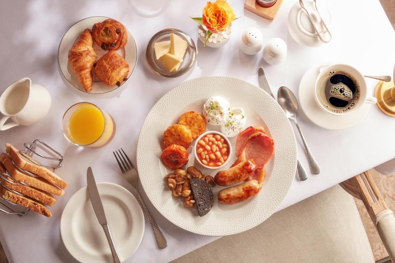 Bathen House Boutique Hotel Exteriör bild English breakfast